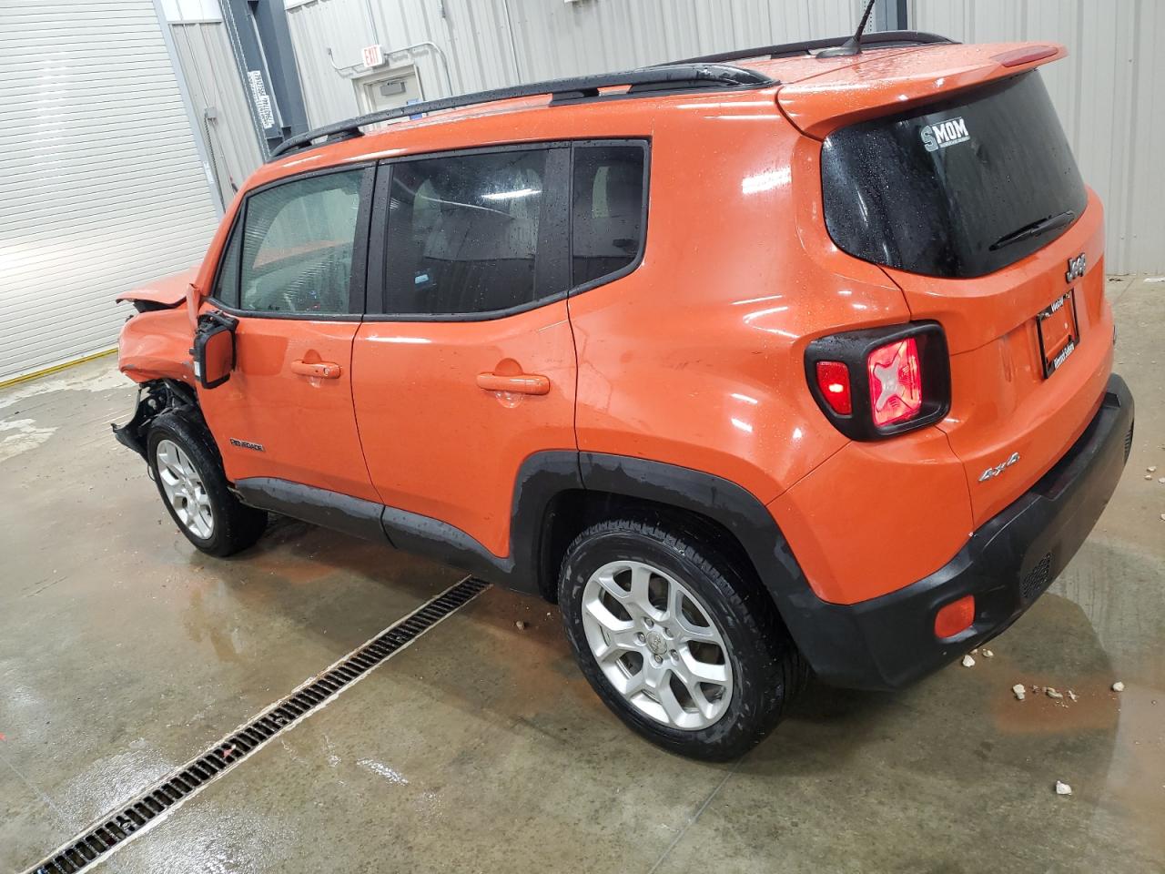 2016 Jeep Renegade - Image 2