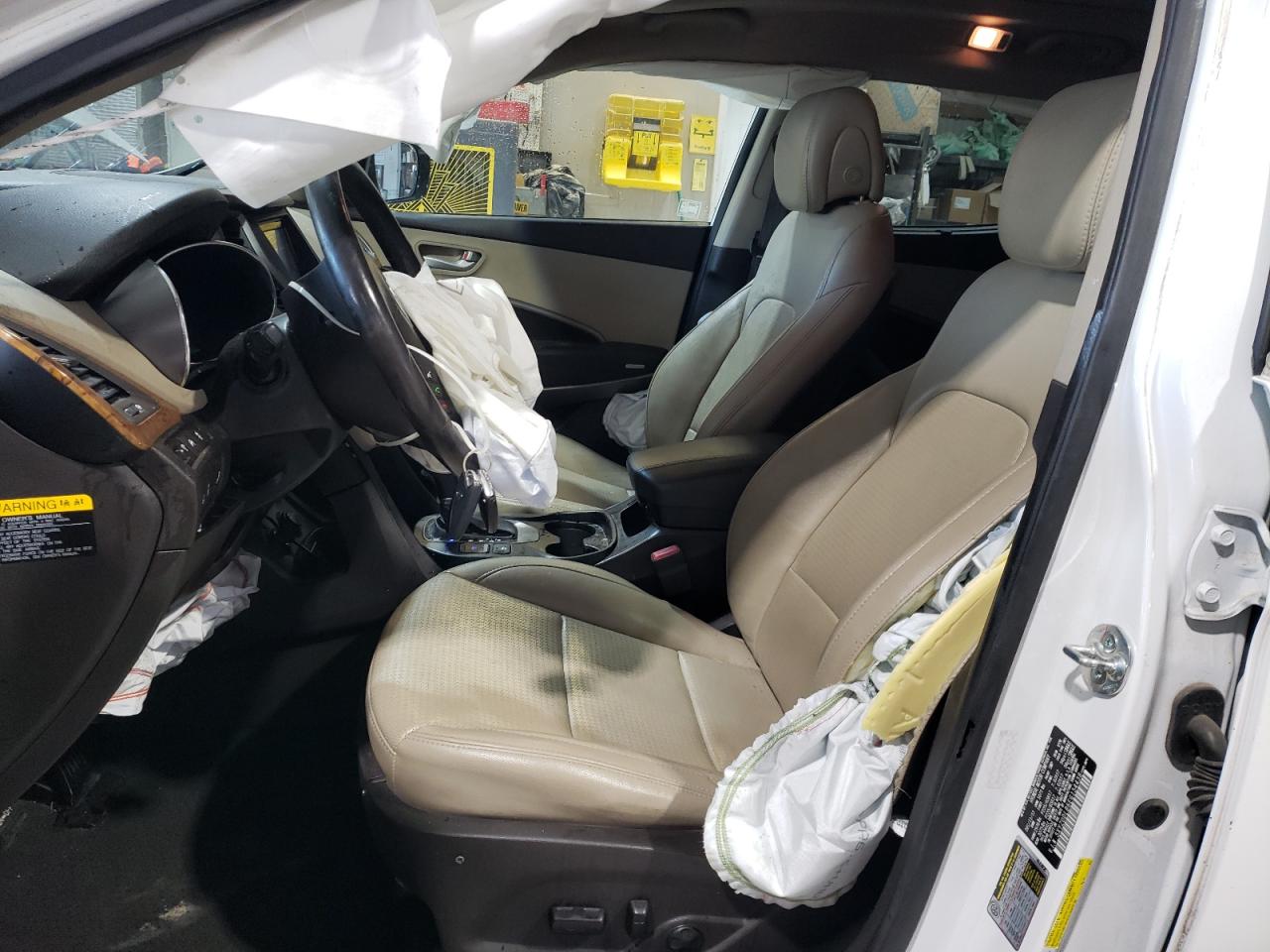 2014 Hyundai Santa Fe - Image 7