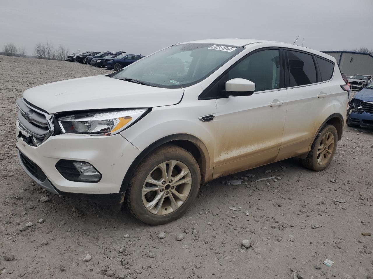 VIN 1FMCU9GD9HUF05176 2017 FORD ESCAPE no.1