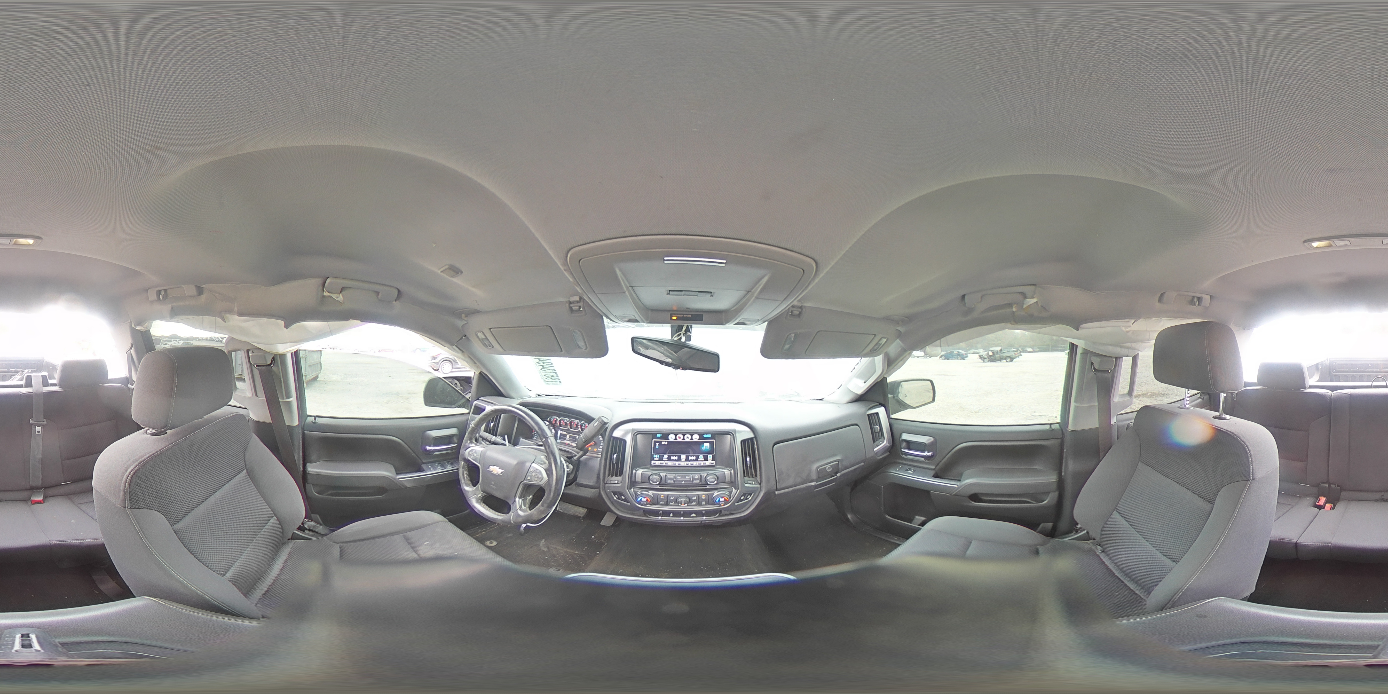 2016 Chevrolet Silverado - Image 13