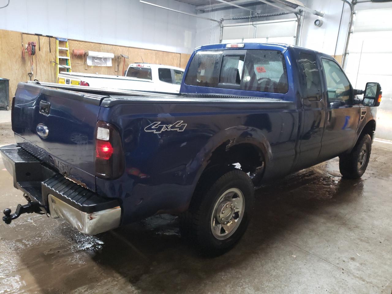 2009 Ford F250 - Image 3