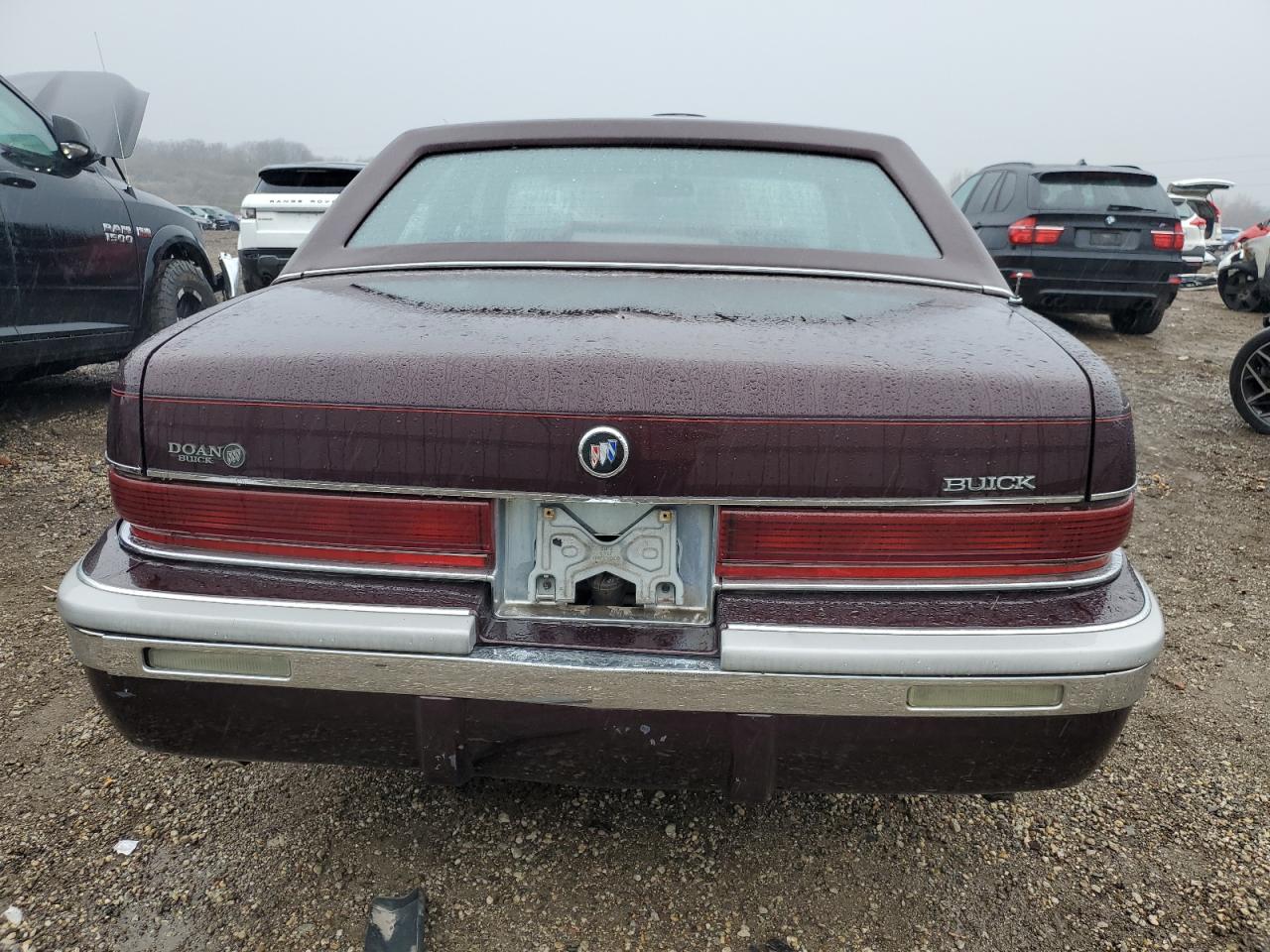 1996 Buick Roadmaster - Image 6