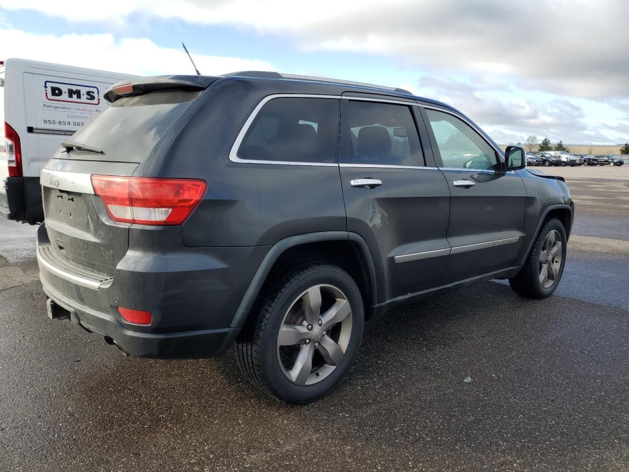 2011 Jeep Grand Cherokee - Image 3