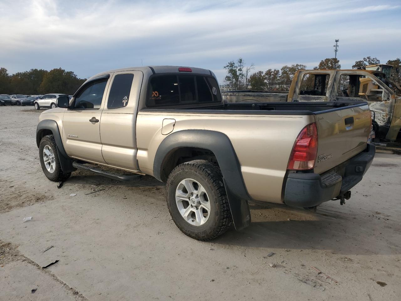 2007 Toyota Tacoma - Image 2