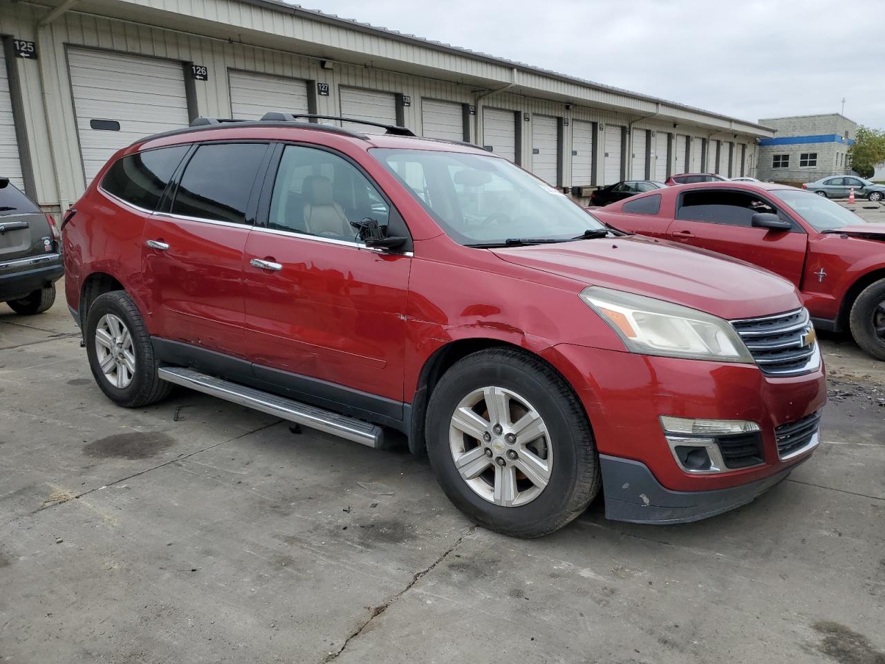 VIN 1GNKRHKDXEJ137081 2014 CHEVROLET TRAVERSE no.4