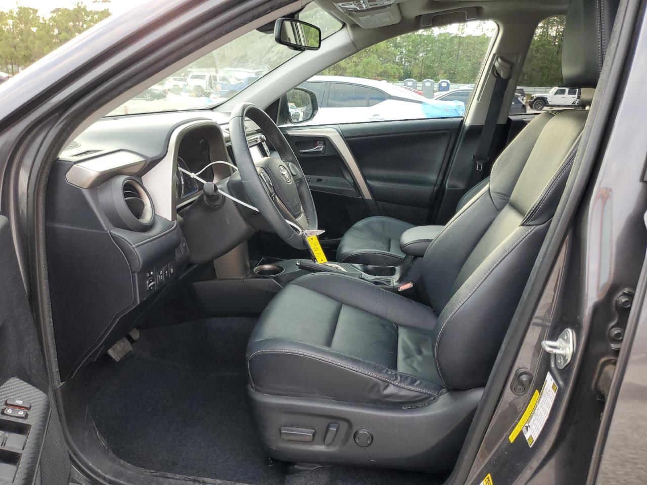 2015 Toyota RAV 4 - Image 7