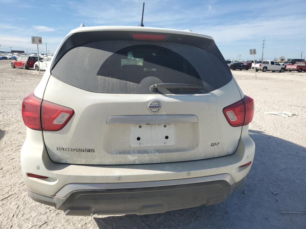 2018 Nissan Pathfinder S VIN: 5N1DR2MN8JC639652 Lot: 82783654