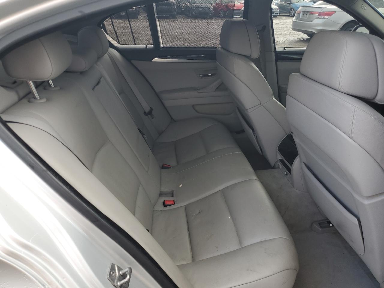 2011 BMW 5er - Image 10
