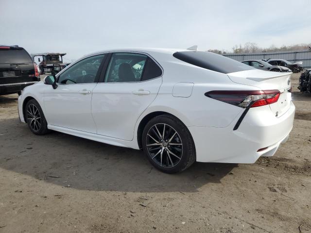  TOYOTA CAMRY 2024 Biały