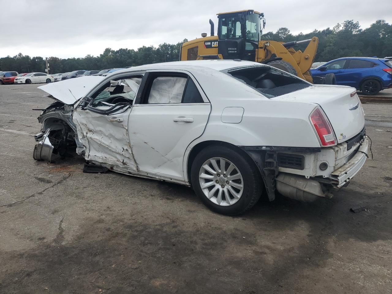 2013 Chrysler 300 - Image 2