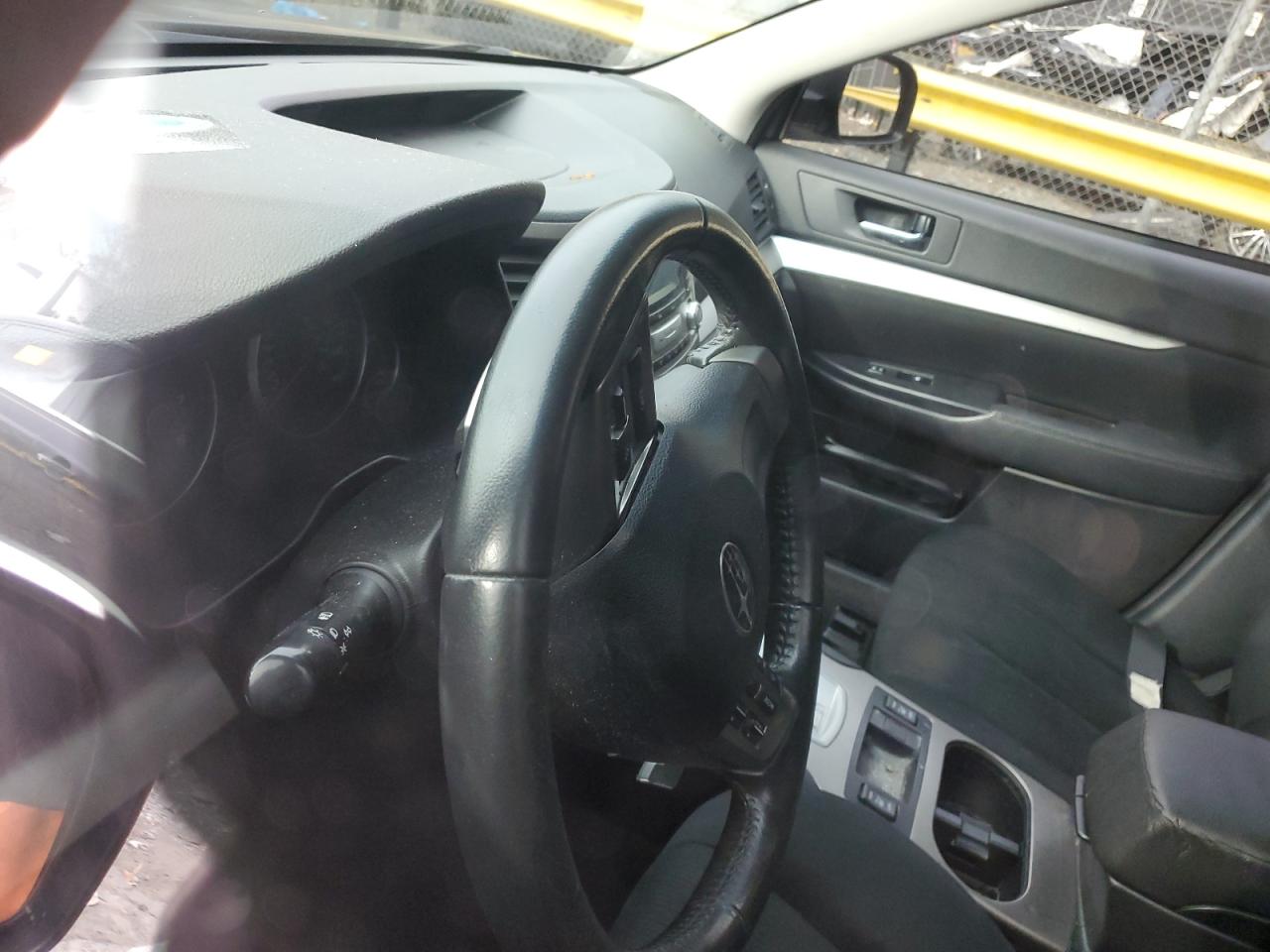 2013 Subaru Legacy - Image 8
