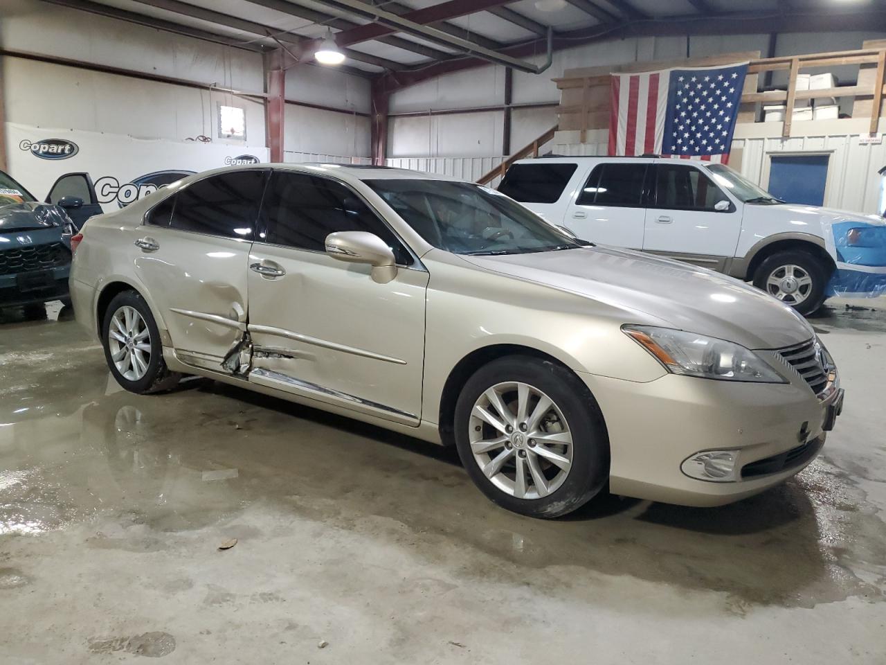 2011 Lexus ES - Image 4
