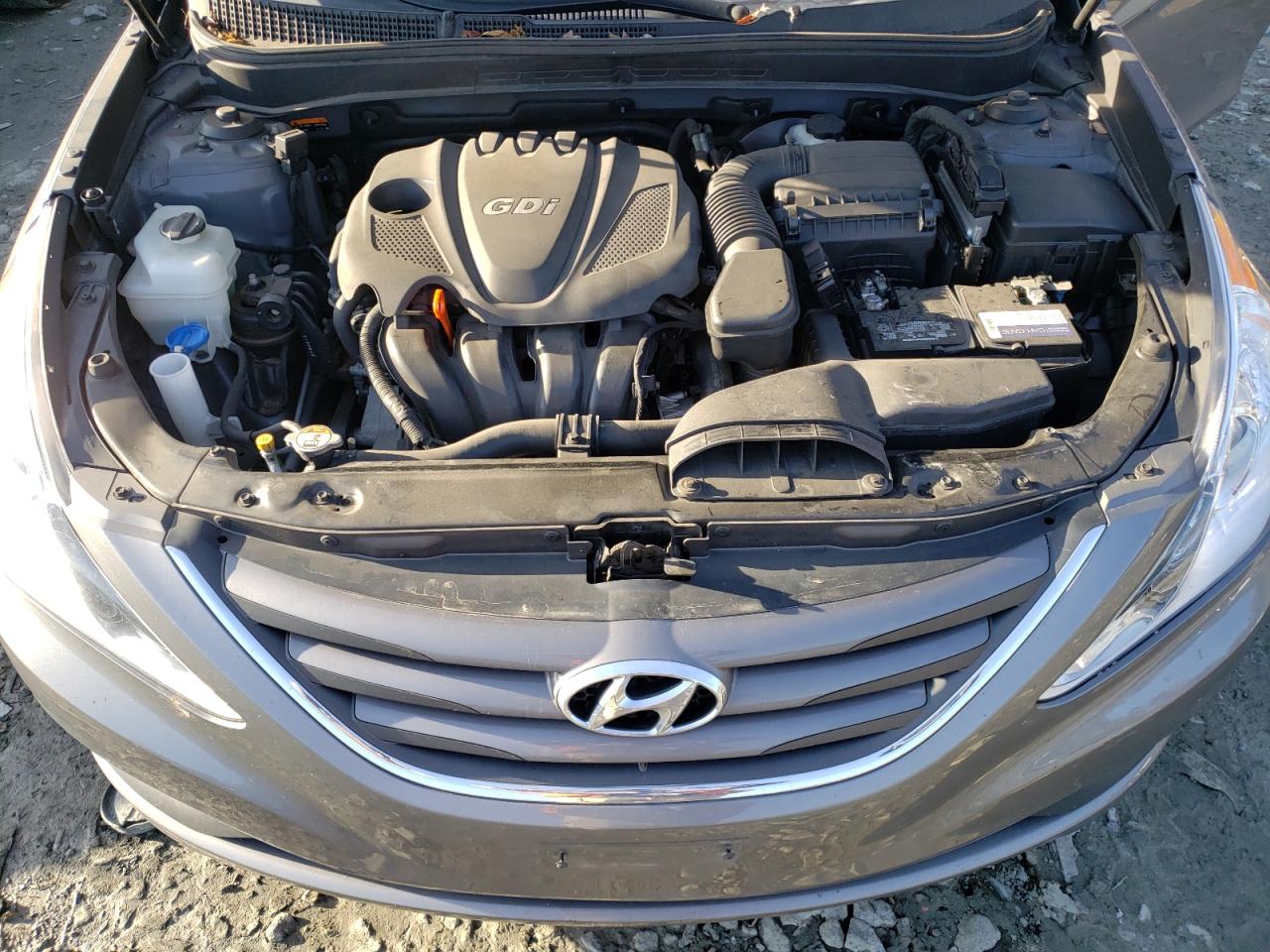 2014 Hyundai Sonata - Image 11