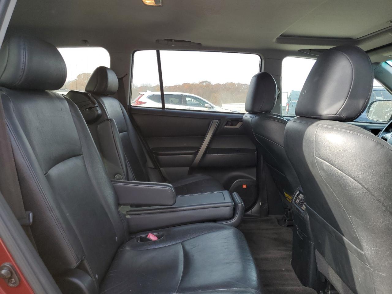 2008 Toyota Highlander - Image 11