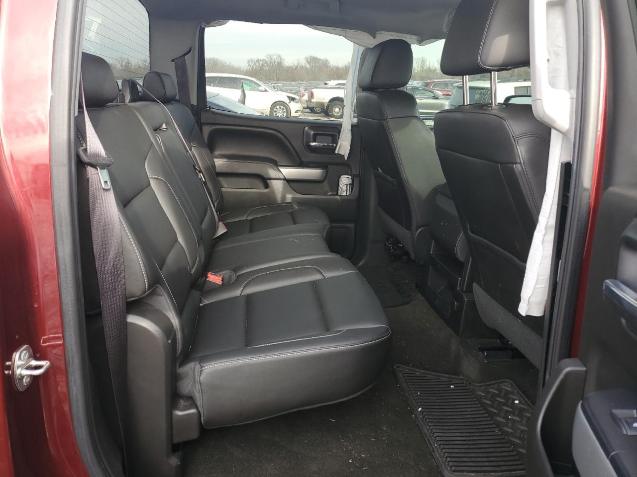 2016 Chevrolet Silverado - Image 10