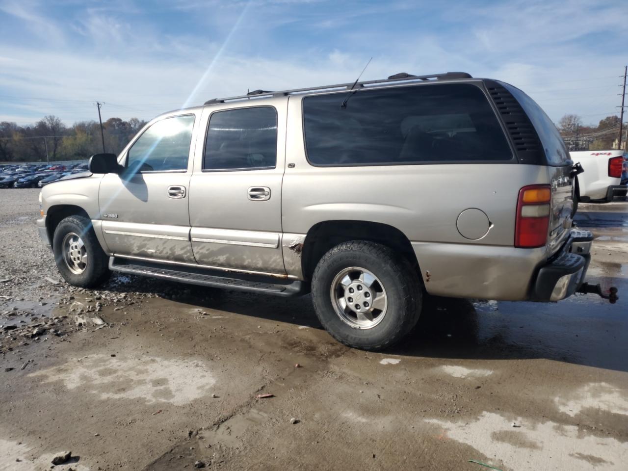 2001 Chevrolet Suburban K1500 VIN: 3GNFK16T11G105761 Lot: 80726024