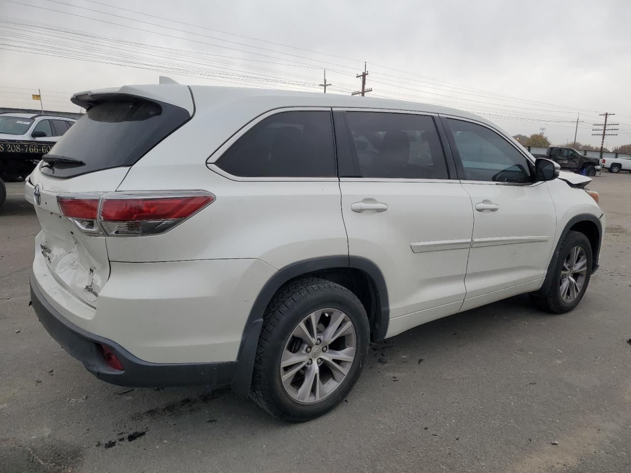 VIN 5TDBKRFH1FS076563 2015 TOYOTA HIGHLANDER no.3