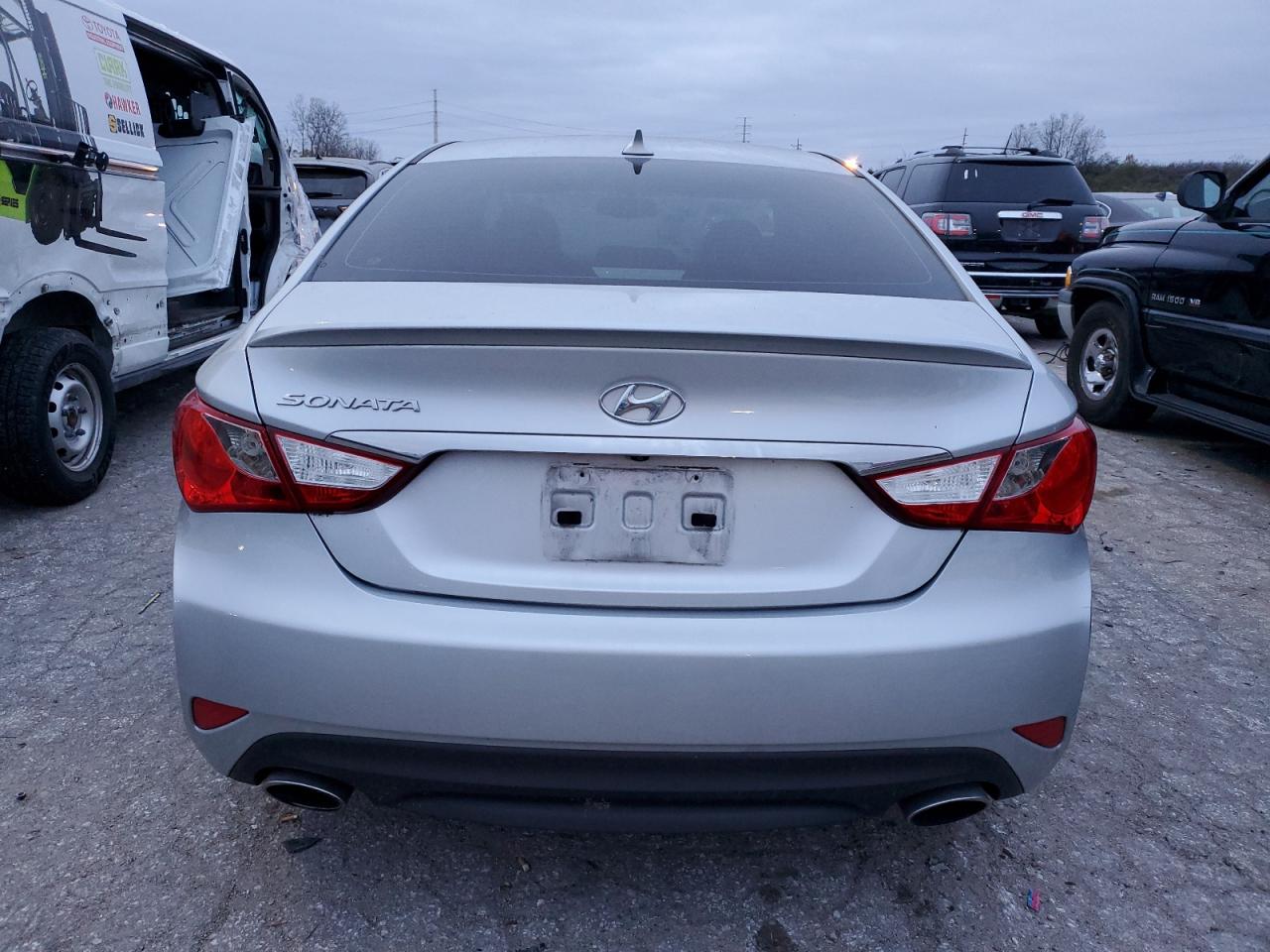 2014 Hyundai Sonata - Image 6