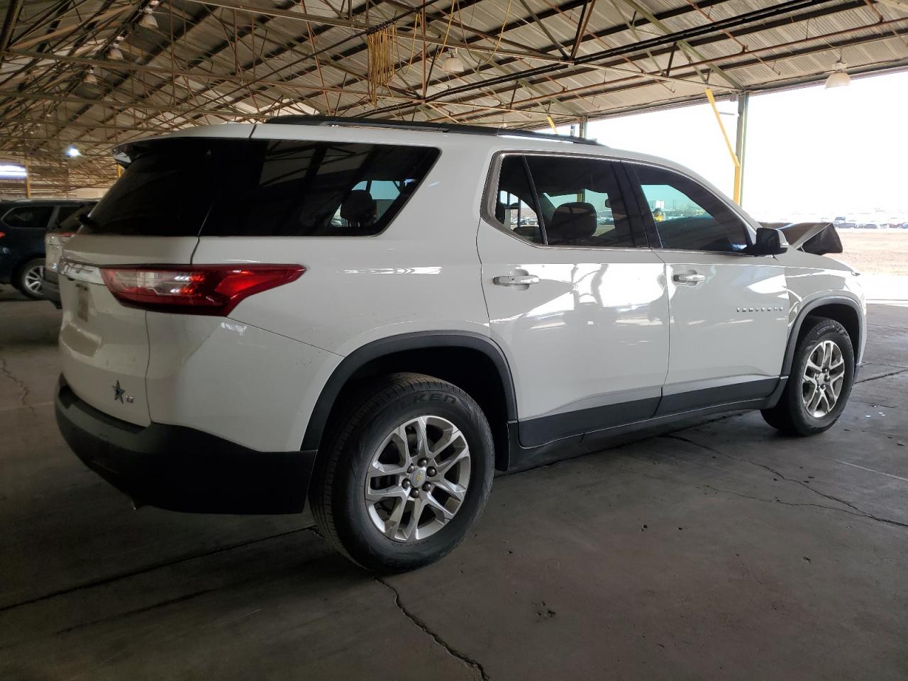 2021 Chevrolet Traverse - Image 3