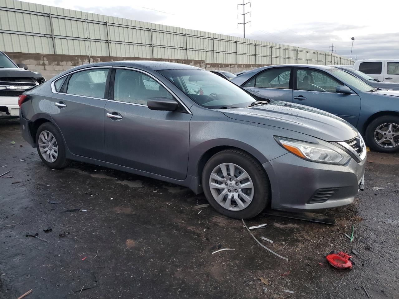 2017 Nissan Altima - Image 4