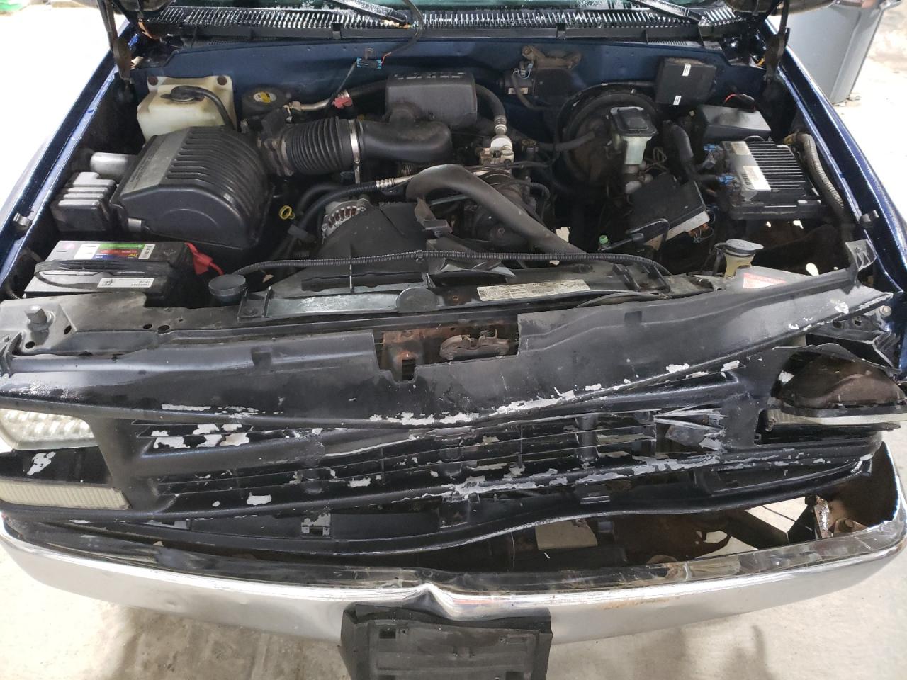 1998 Chevrolet GMT-400 - Image 12