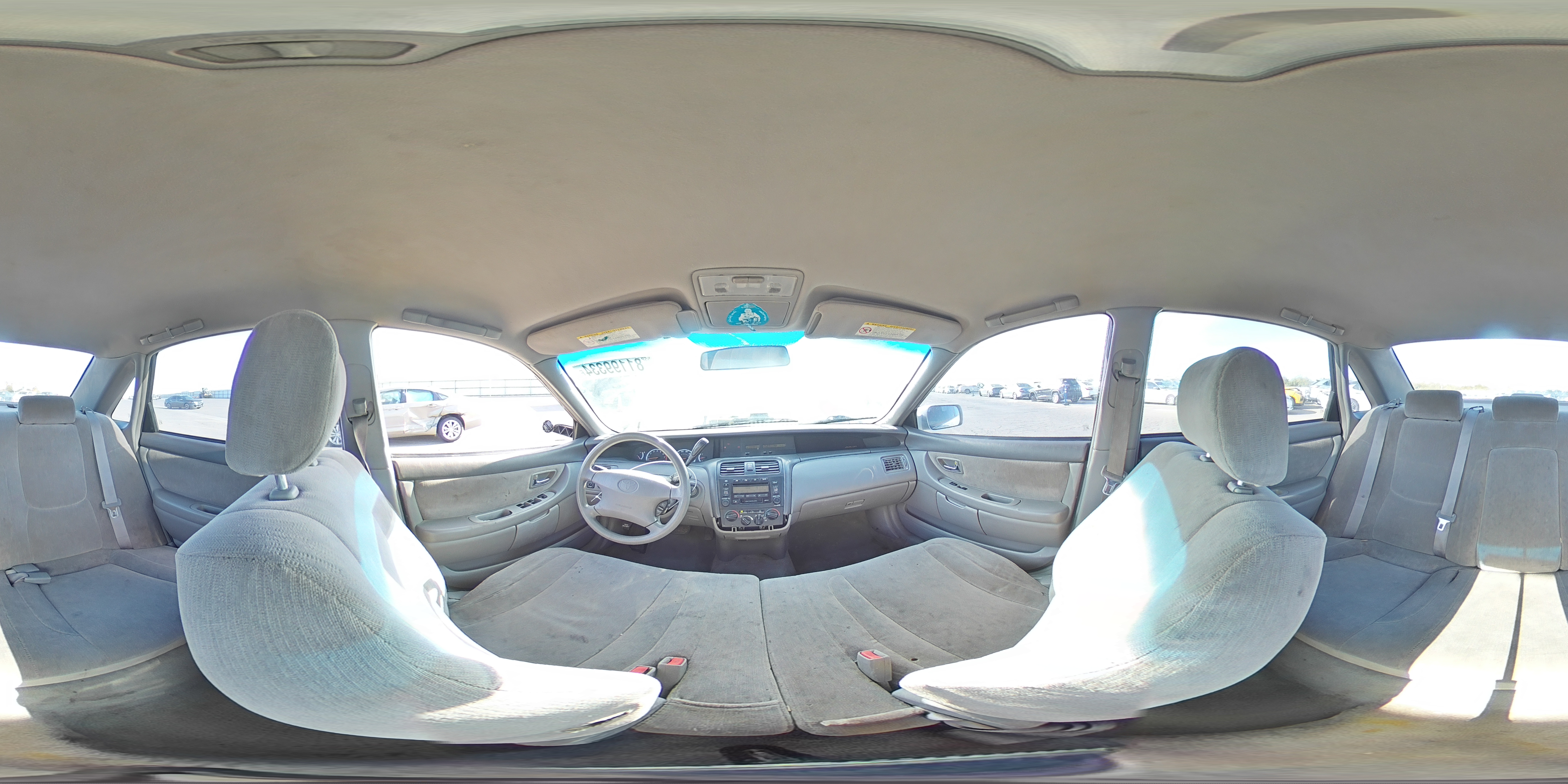 2000 Toyota Avalon - Image 13