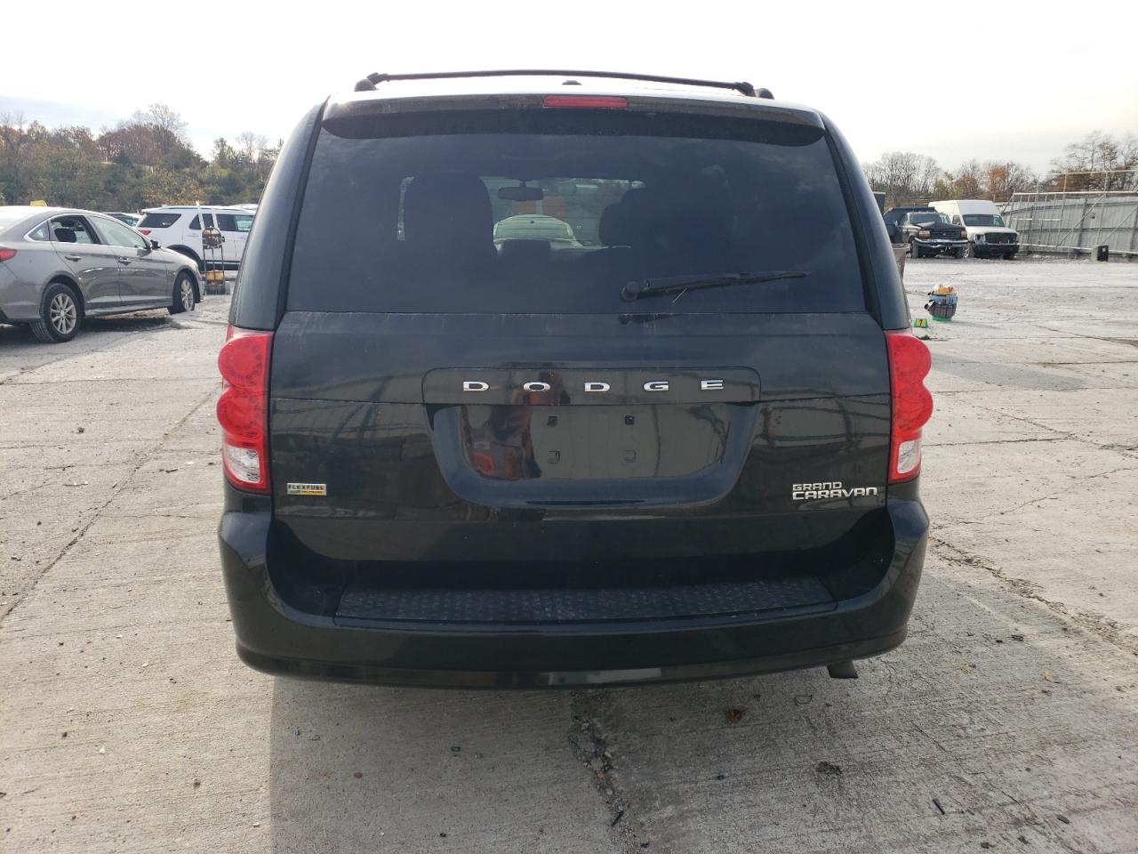 2015 Dodge Caravan - Image 6