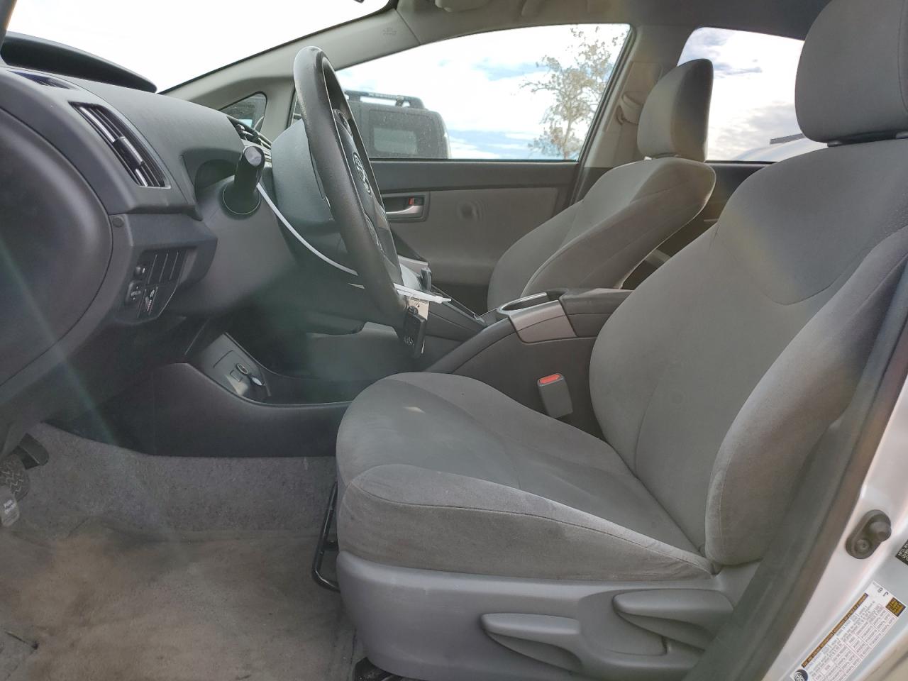 2014 Toyota Prius - Image 7