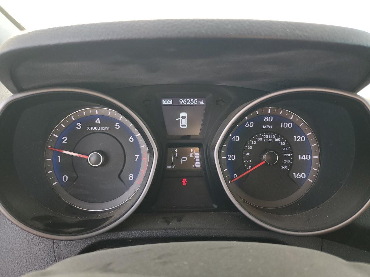 2017 Hyundai Elantra - Image 9