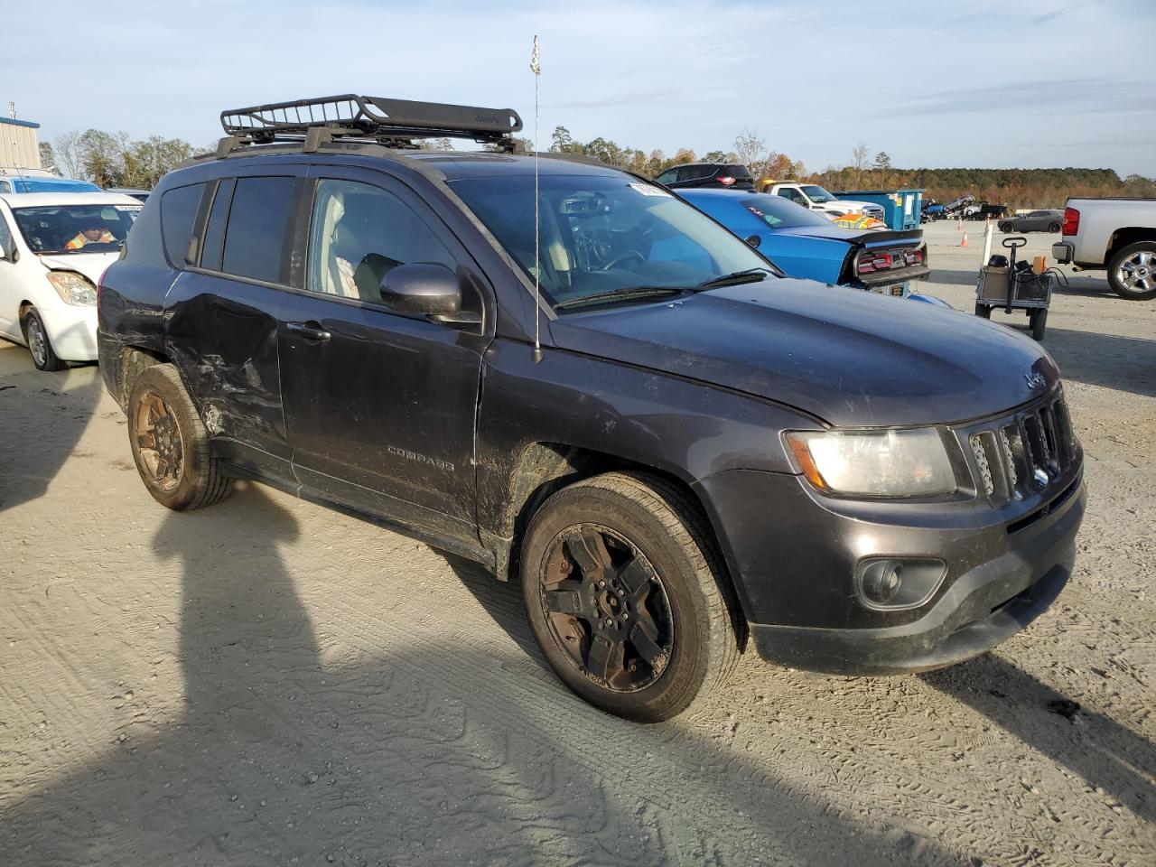 VIN 1C4NJDEB8ED792063 2014 JEEP COMPASS no.4