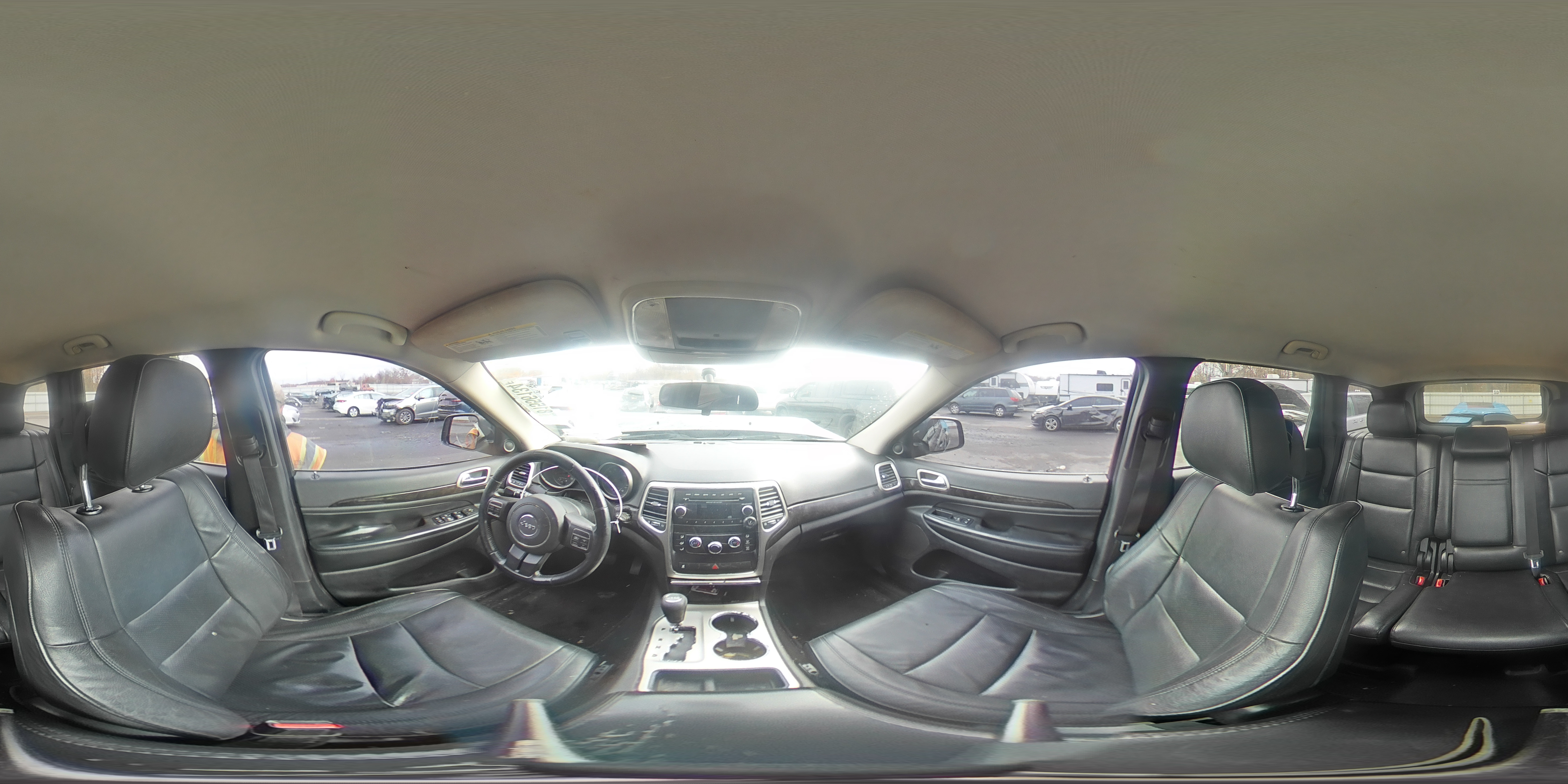 2012 Jeep Grand Cherokee - Image 14