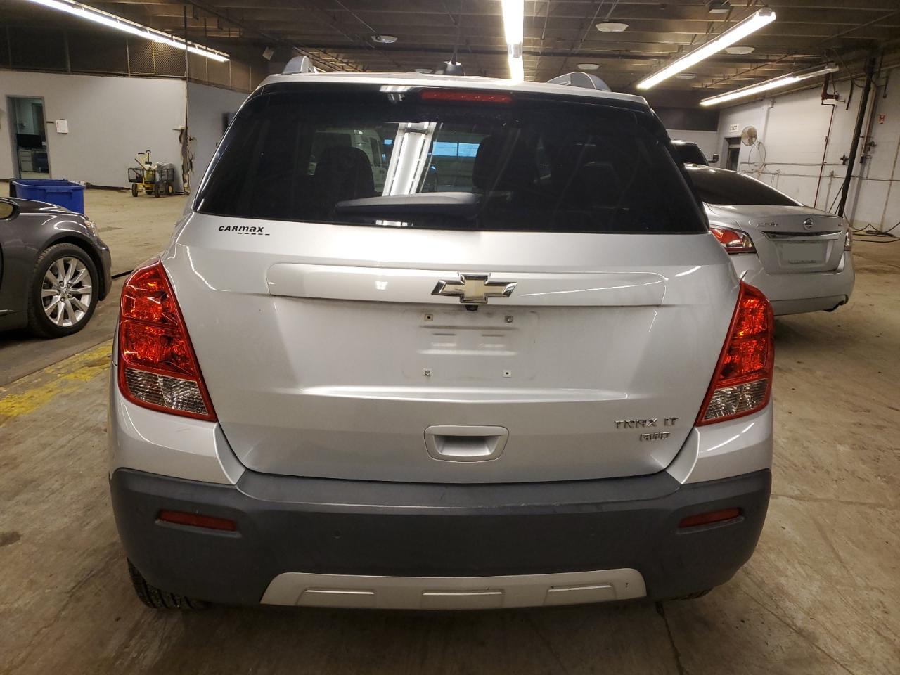 VIN 3GNCJPSB6GL268105 2016 CHEVROLET TRAX no.6