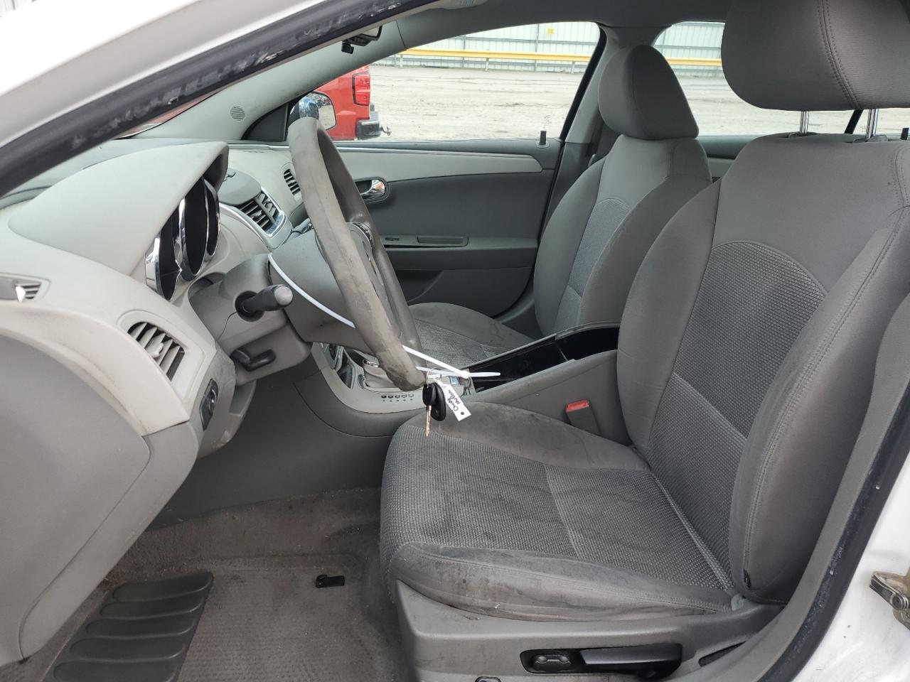 2011 Chevrolet Malibu - Image 7