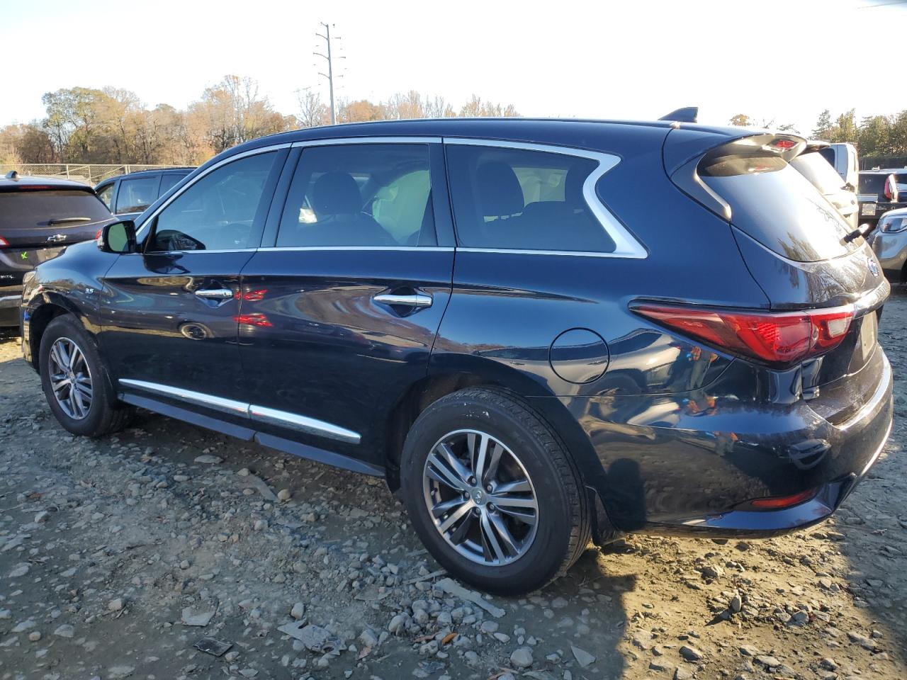 2020 Infiniti QX60 - Image 2