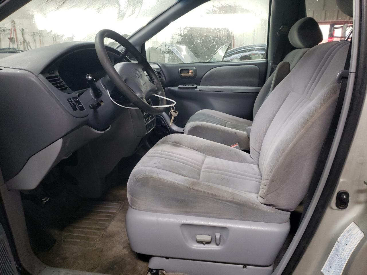 2003 Toyota Sienna - Image 7
