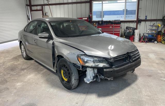 2013 Volkswagen Passat S zu verkaufen in Grand Prairie, TX - Front End