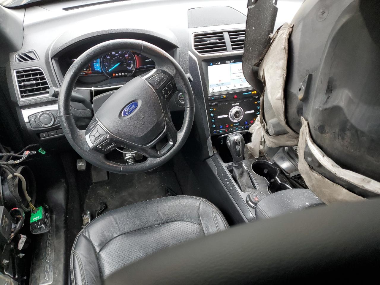 2019 Ford Explorer - Image 8