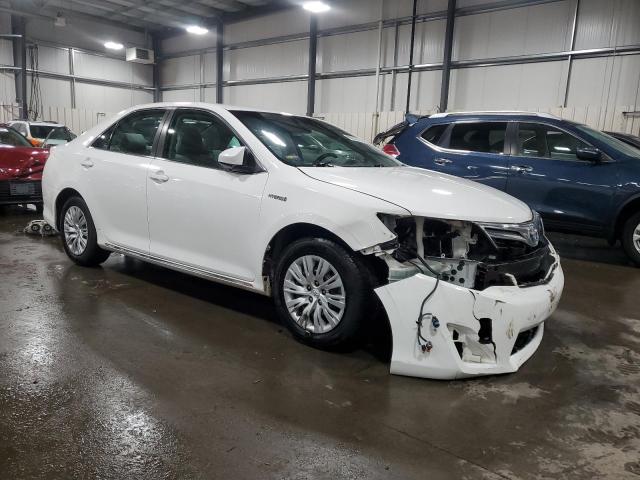  TOYOTA CAMRY 2014 White