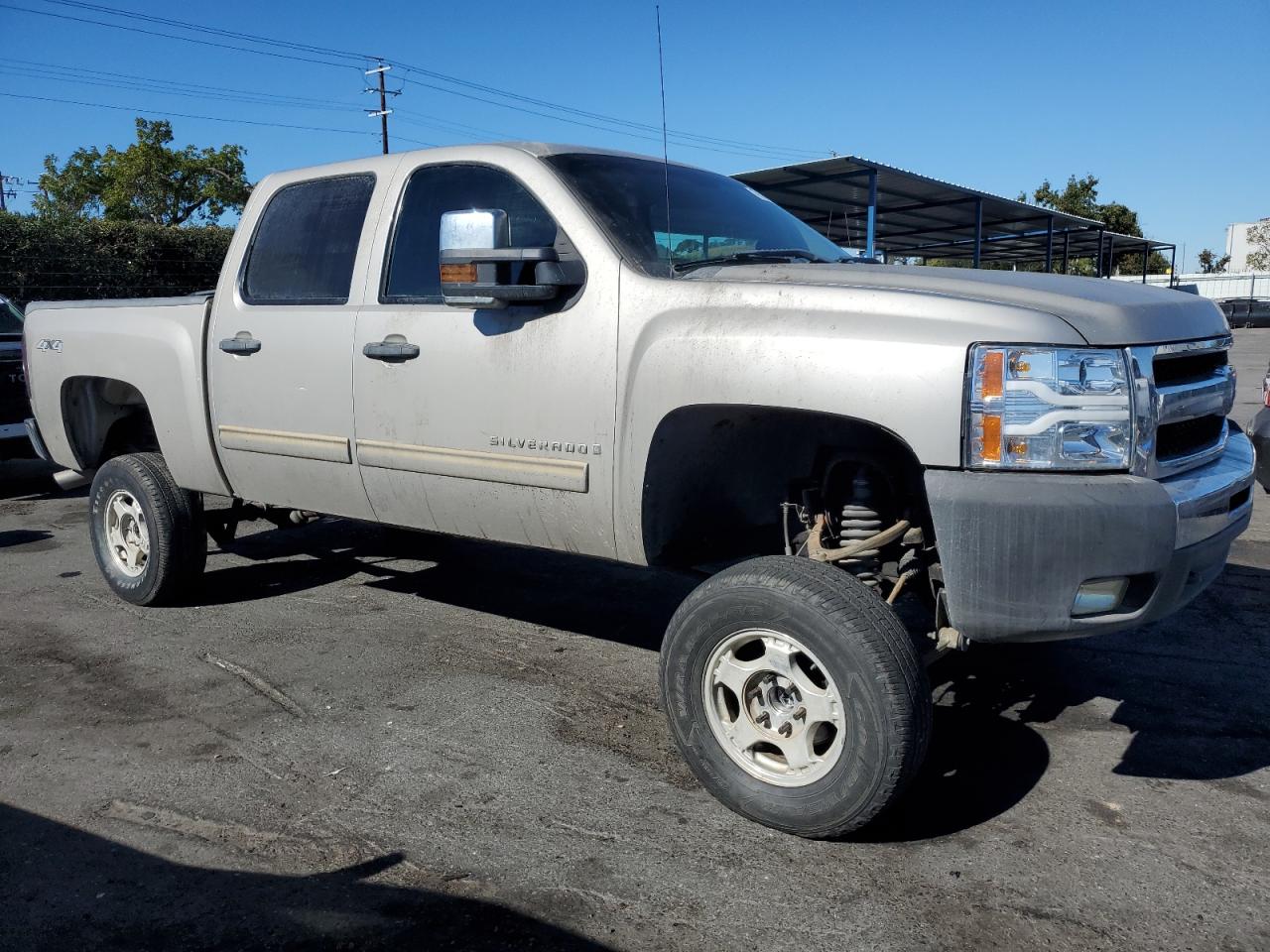 2009 Chevrolet Silverado - Image 4