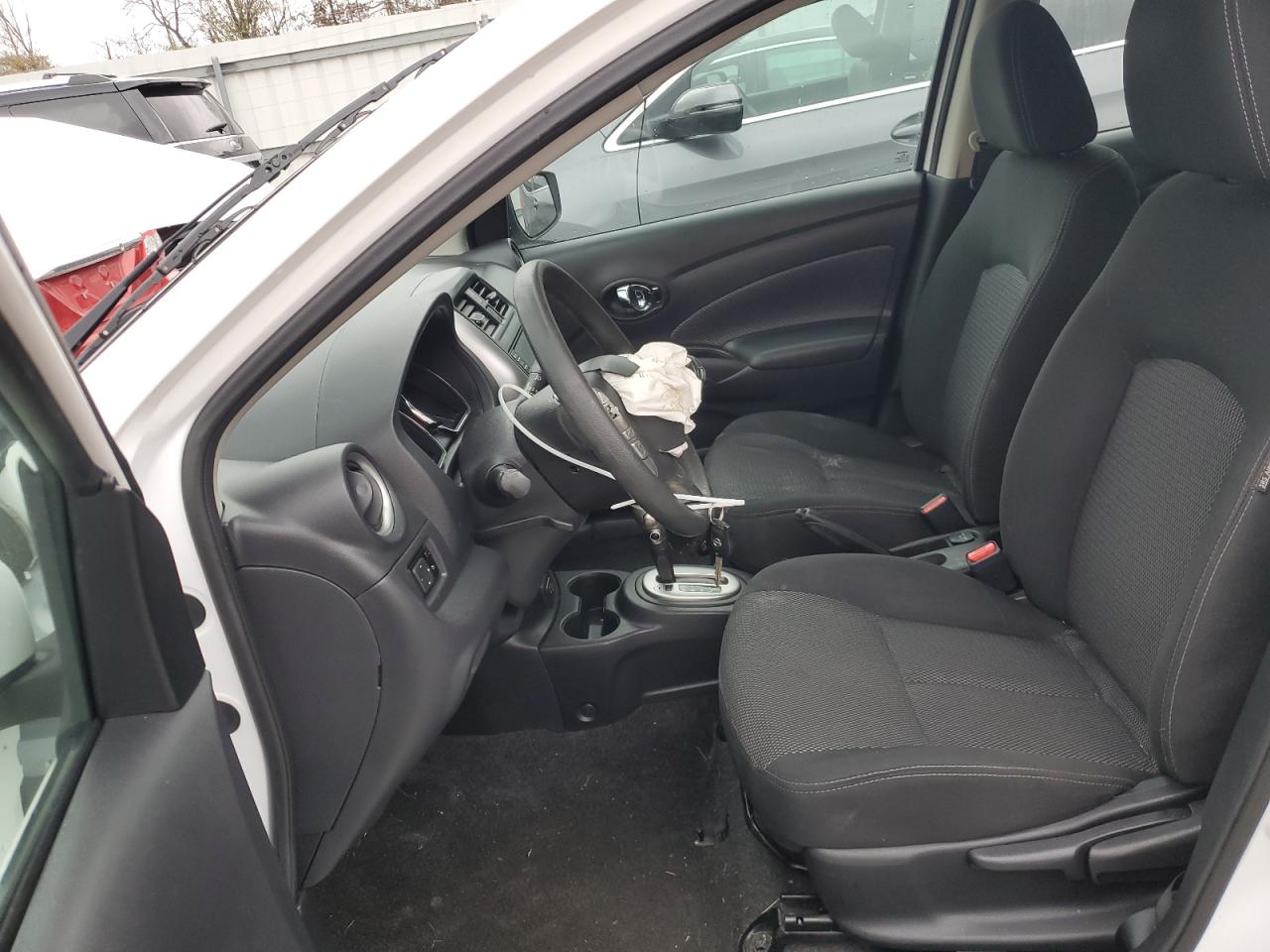 2019 Nissan Versa - Image 7