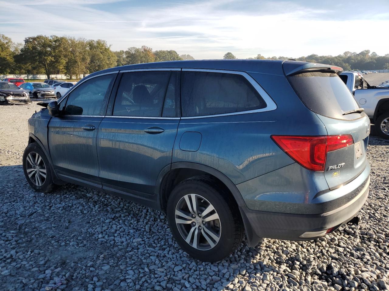 2018 Honda Pilot - Image 2
