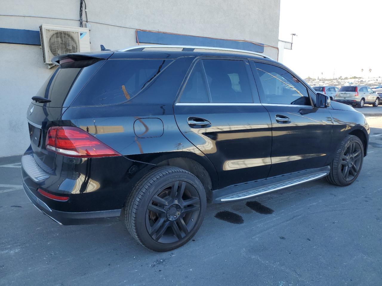 VIN 4JGDA5JB8HA882192 2017 MERCEDES-BENZ GLE-CLASS no.3