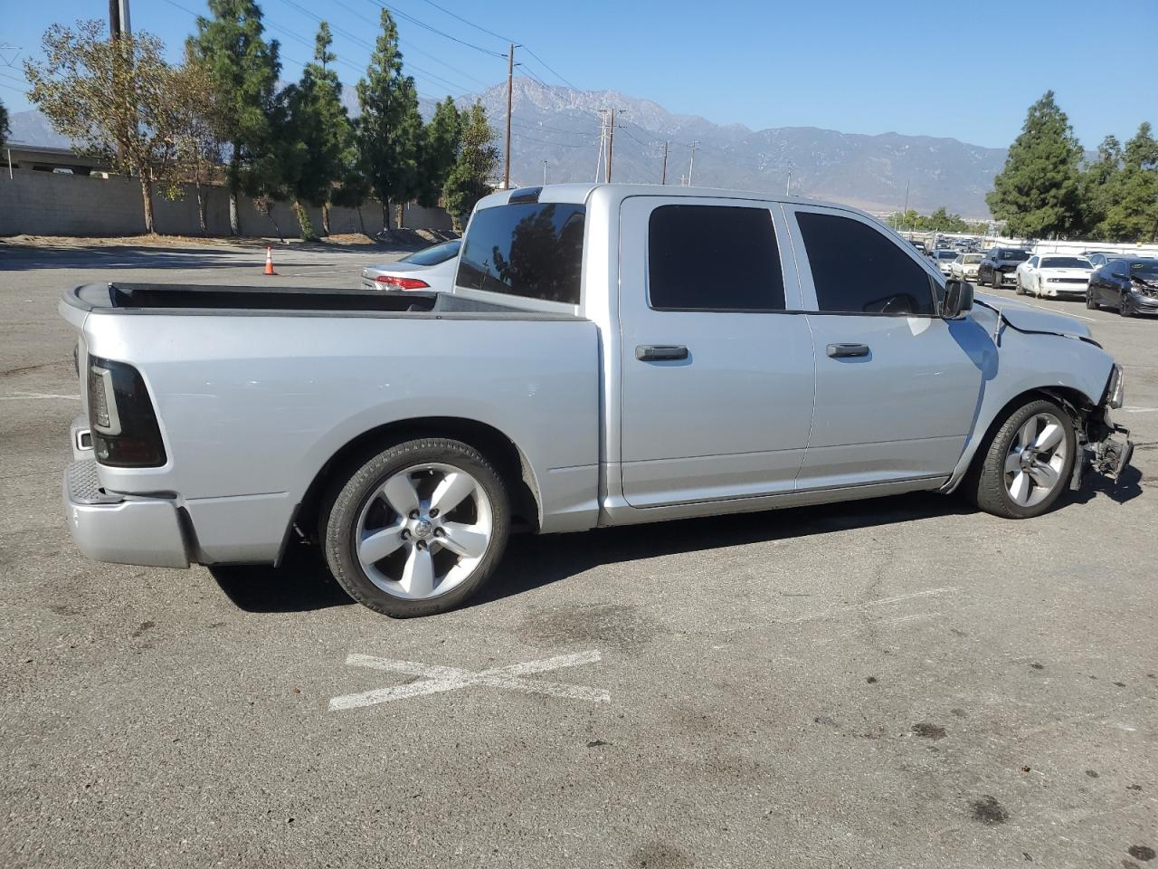 2015 RAM 1500 - Image 3