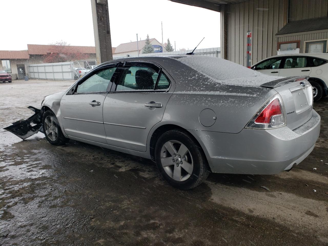 2009 Ford Fusion - Image 2