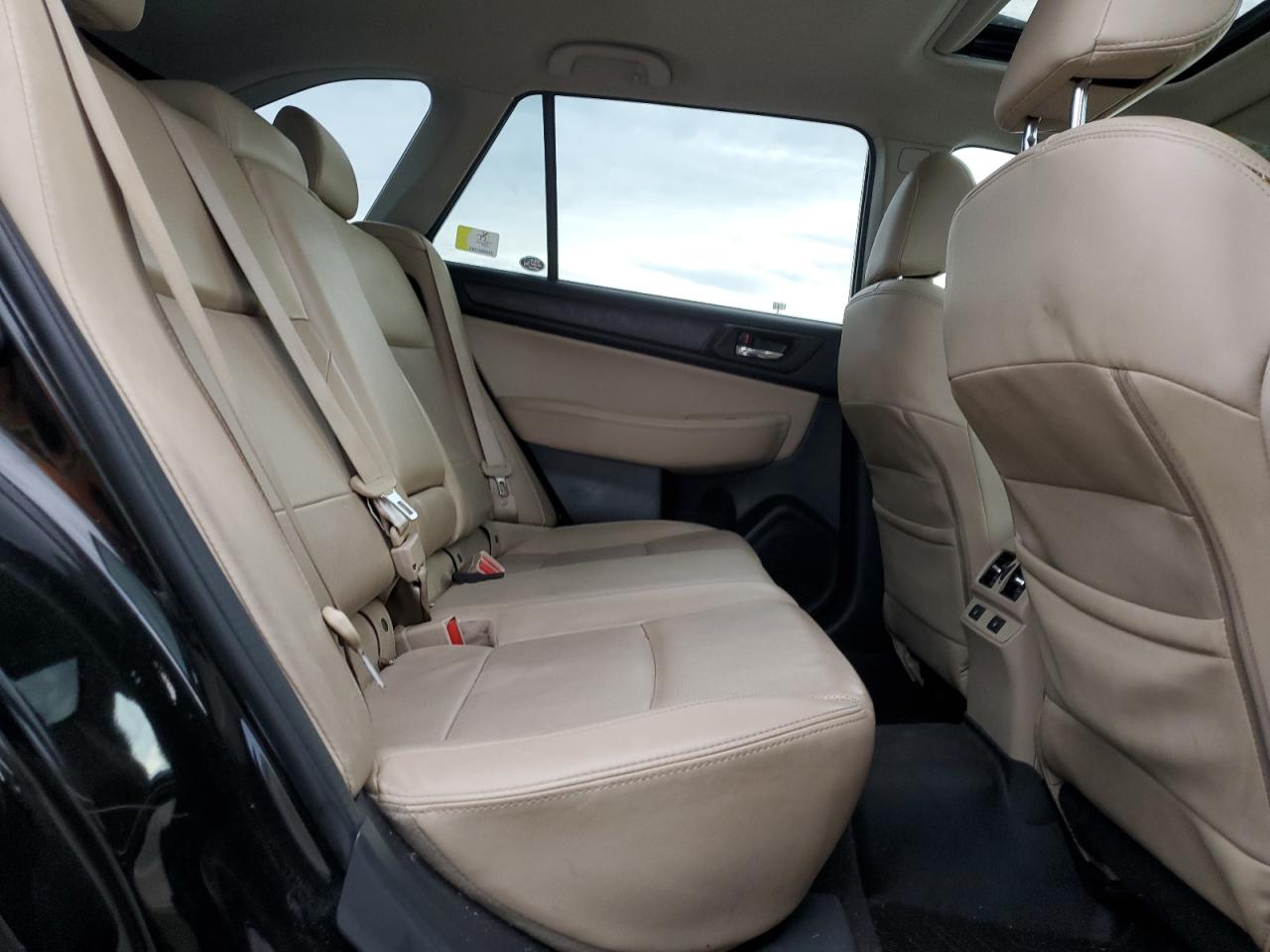 2017 Subaru Outback - Image 10