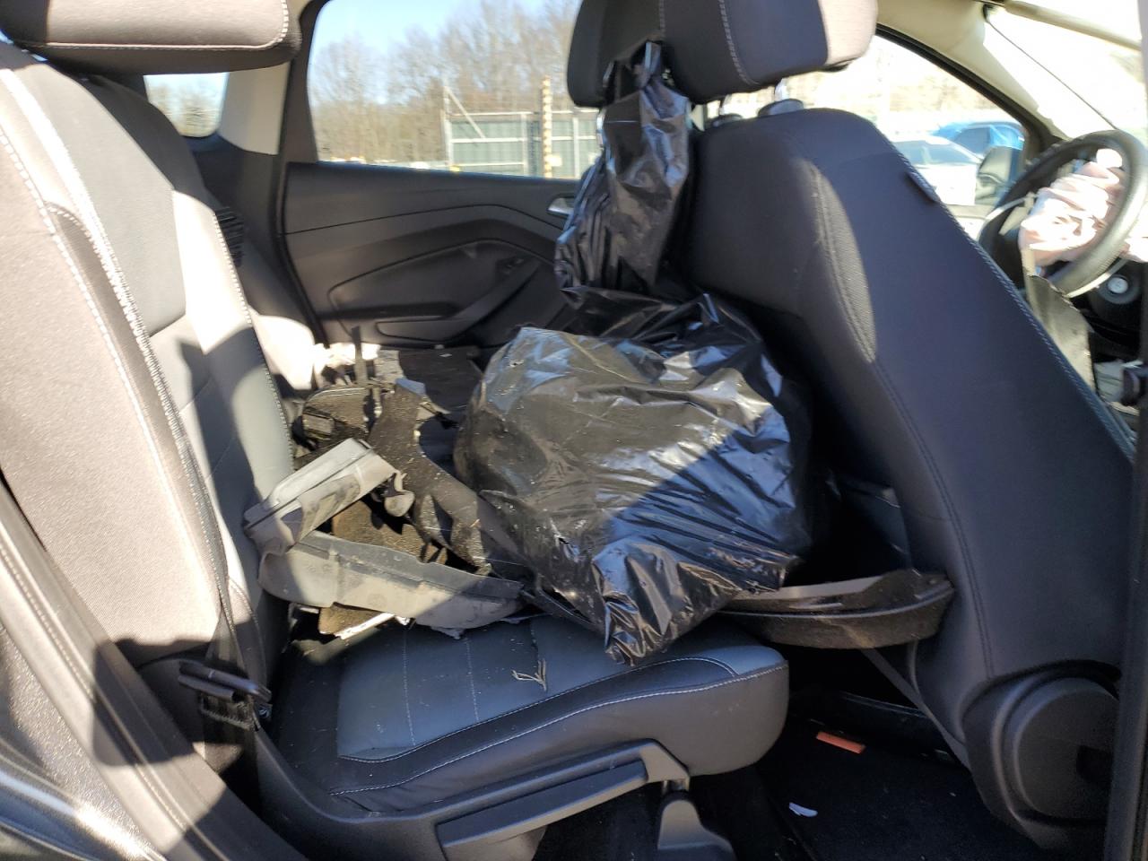2016 Ford Escape - Image 11