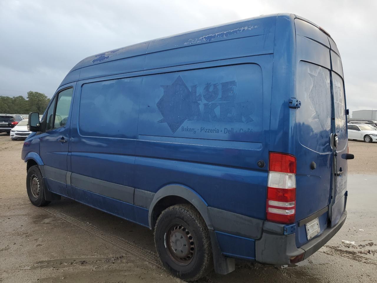 2007 Dodge Sprinter - Image 2