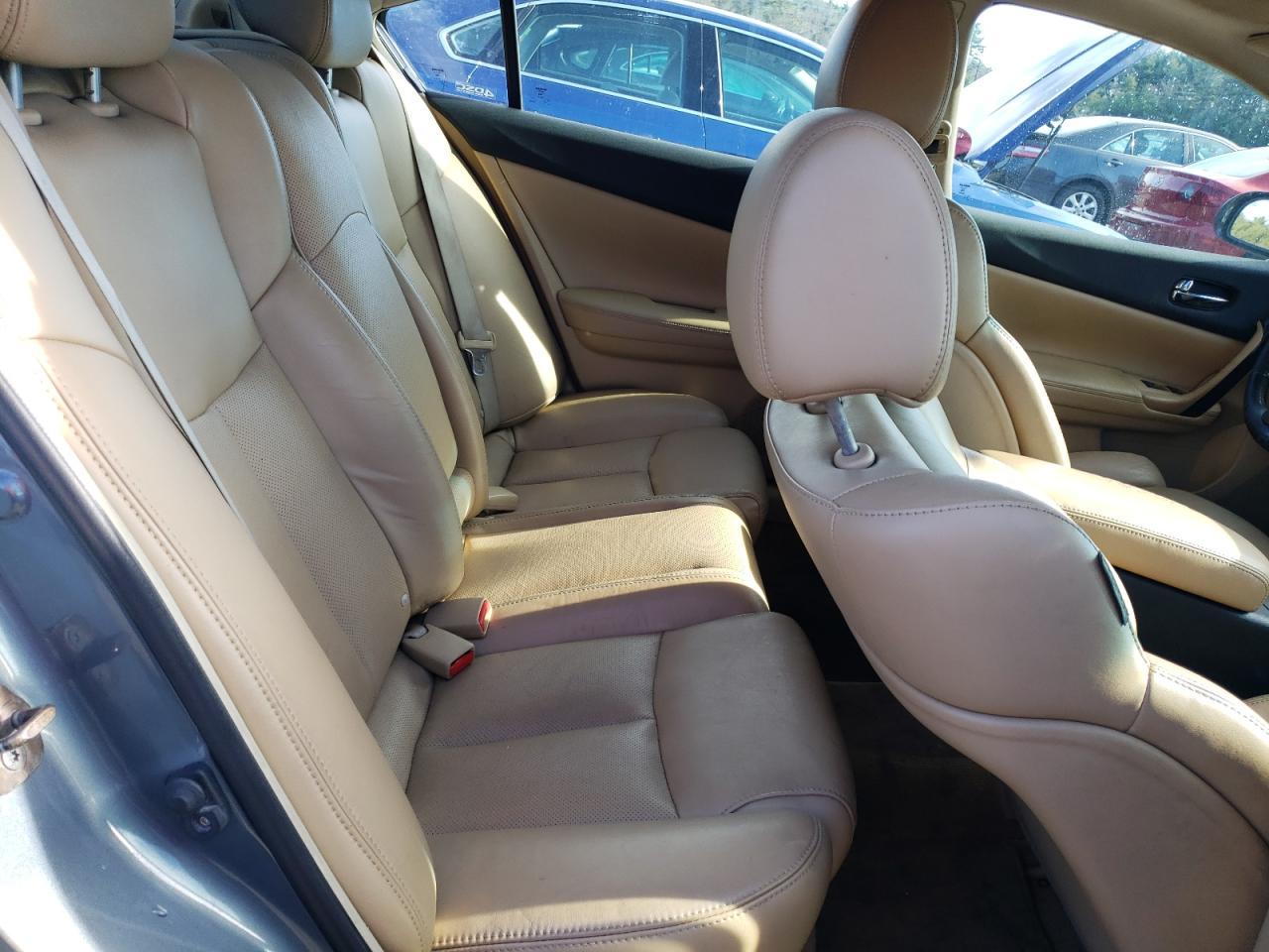 2010 Nissan Maxima - Image 10