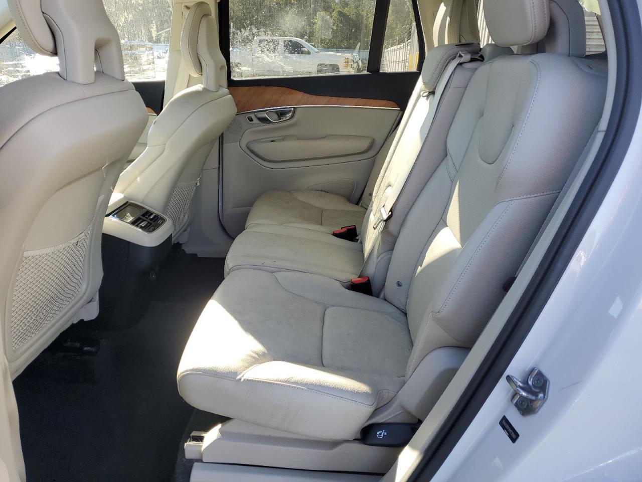 2021 Volvo XC90 - Image 11