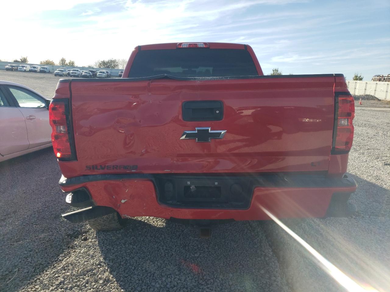 2018 Chevrolet Silverado K1500 Lt VIN: 3GCUKREC3JG126045 Lot: 78709874